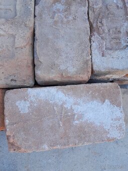 Predám značené tehly - 8