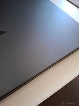 HP VICTUS 16 800€ - 8