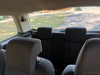 Volkswagen Touran 1.9 TDi 7-miestne - 8