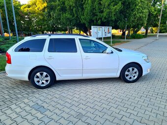 ŠKODA OCTAVIA COMBI 1.9 TDI 77 KW ELEGANCE - TOP - 8