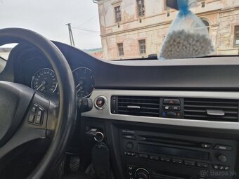 BMW 320D E90 - 8