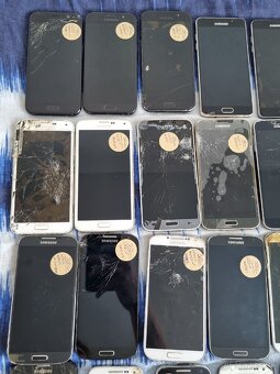 Samsung mobily na náhradné diely - 8