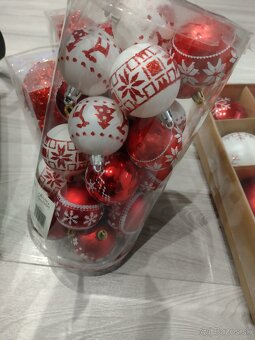 Vianočné ozdoby ČERVENÉ, BIELE - 8