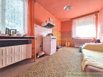 Zachovalý trojizbový rodinný dom s garážou v centre poduna - 8