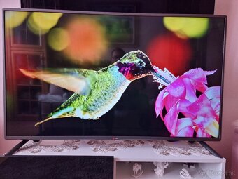 Predám LED TV LG 49LF510V Full HD - 8