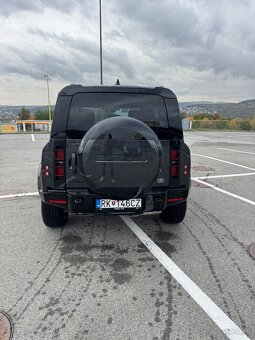 Land Rover Defender 3.0D I6 300k X-Dyn SE - 8