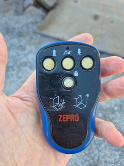 SCANIA P310 6X2 VALNIK + HR RUKA + HR čelo dalkové ovl. - 8