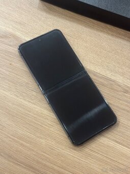 Samsung Z flip 5 512GB Graphite - 8