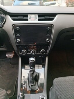 Škoda Octavia 2,0tdi - 8