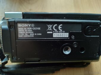 Predám videokameru Sony - 8