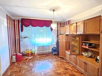 ENCS - Maďarsko 5 izbový RD, žiadaná lokalita - 8