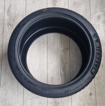 Michelin pilot 4S 275 35 ZR20 , 285 35 ZR 20 - 8
