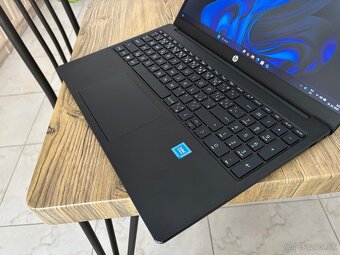 HP/Notebook/4GB RAM DDR5/128GB NVMe SSD/Intel HD (2GB) - 8