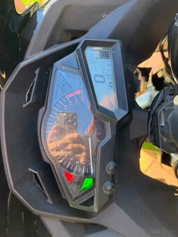 Kawasaki ninja 300 - 8