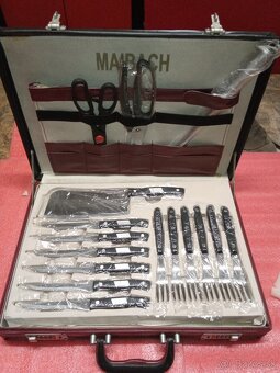 Príbor v drevenej truhlici + sada nožov - 8