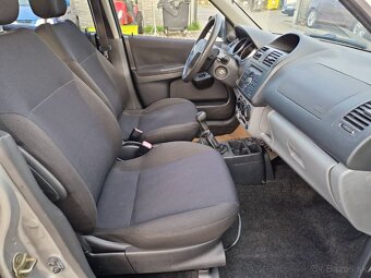 Predám Suzuki Ignis 1.5 benzín 73 KW,Klíma,Tažné,Ohrev sedač - 8