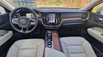 Volvo XC60 T8 plug-in Hybrid - 8