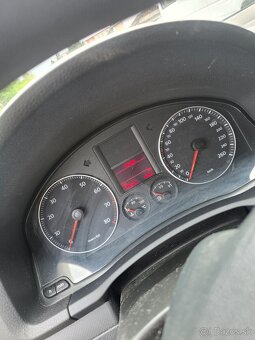 Volkswagen Golf 1.6 Sportline - 8