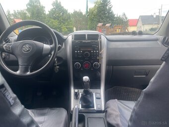 Suzuki Grand Vitara 1.6 - 8