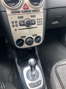 Opel corsa AUTOMAT - 8
