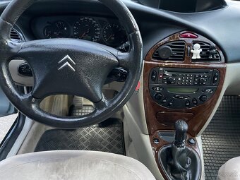 Predám Citroën C5 2,2 HDi (98kw) vo výbave Exclusive. - 8