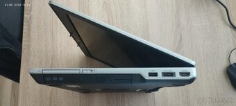 Dell Latitude E6530 - 8