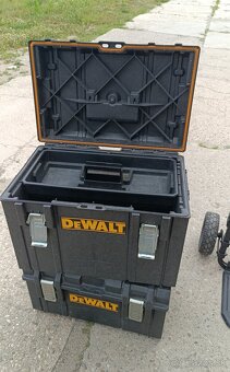 Vozík na náradie DeWalt - 8