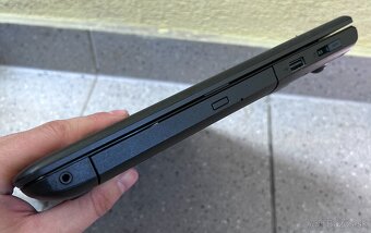 Lenovo E550 / i5 5200U / 4GB RAM / Radeon R7 2GB / 15.6" - 8