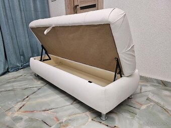 Luxusné biele kreslo z koženky – elegantné a pohodlné - 8