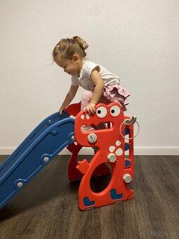 Predám veselú detskú šmýkačku DINO - 8