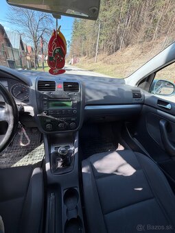 Golf V 1.6 benzín - 8