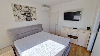 Chorvátsko-3-izbový apartmán s nádherným výhľadom na more - 8