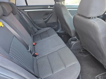 Predám Volkswagen Golf 6 Variant 1.6 TDI 77kw r.v.2011 - 8
