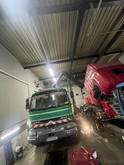 Renault hakovy nosič kontajnerov s hydraulickou rukou - 8
