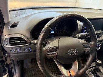 Hyundai i30 1.4 TGDi Family 7DCT - 8
