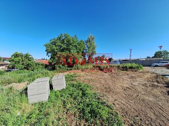 Predám pekný stavebný pozemok 820m2 Bohdanovce, projekt,všet - 8