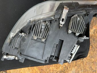 Predne svetla bmw f10-f11 - 8