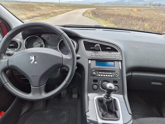Peugeot 5008 2,0 HDI  7 miest - 8