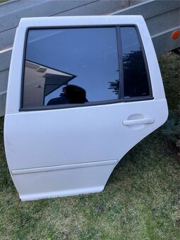Dvere na VW golf 4 variant - 8