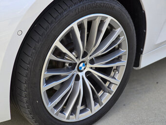 BMW 320d xDrive Touring Luxury 2023, 51 033km, ZARUKA - 8