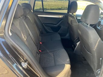 Škoda octavia combi dsg - 8