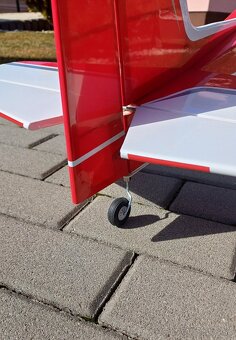 Hangar Valiant 10cc 1.8m - 8