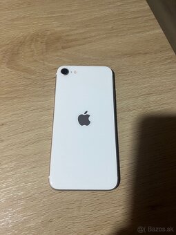 Predám IPhone SE 2022 - 8