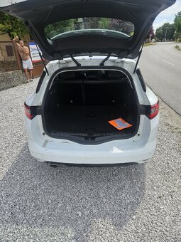 Renault megane 1.5 2018 automat - 8