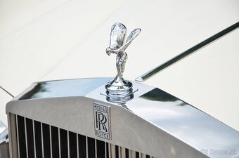 Rolls-Royce Corniche - 8