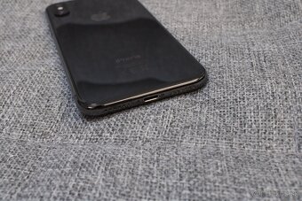 iPhone X 64GB (plne funkčný) - 8