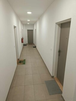 Neobývaný 1 izbový byt s balkónom a pivnicou - 8