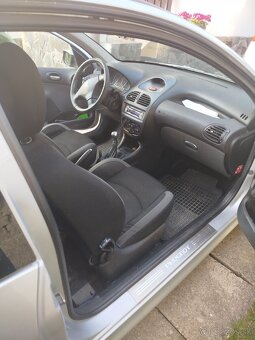 Predám Peugeot 206 - 8