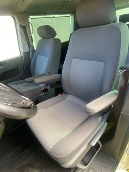 Volkswagen Caravelle T5 2.0TDI 103kw DSG Bi-Xenon 8-miestna - 8