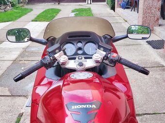 Predám HONDA CBR 1000 F,  95kW - 8
